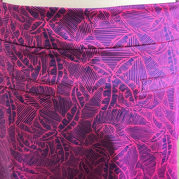 Vineyard Vines tennis/golf skort. Blue/pink. Size M - Picture 6 of 10